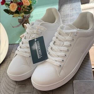 Hawkwell Classic White Lace-Up Sneakers